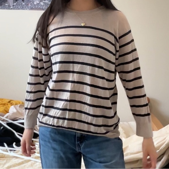 Muji Knit Crew Neck Linen Sweater in Beige/Taro with Navy Stripes - Picture 3 of 5